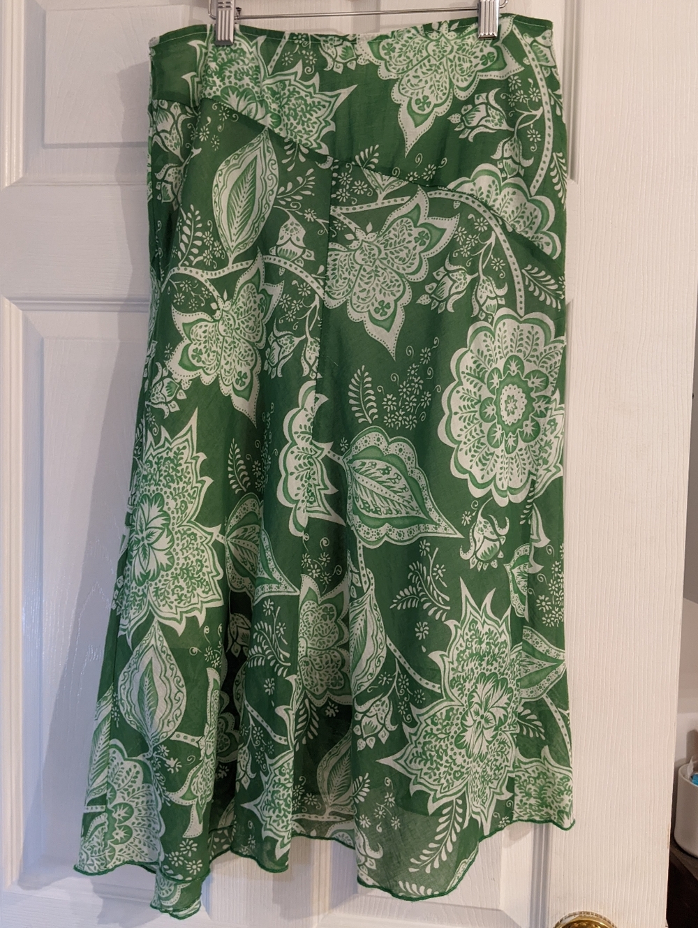 Ricki's Green & White Flowy Floral Skirt